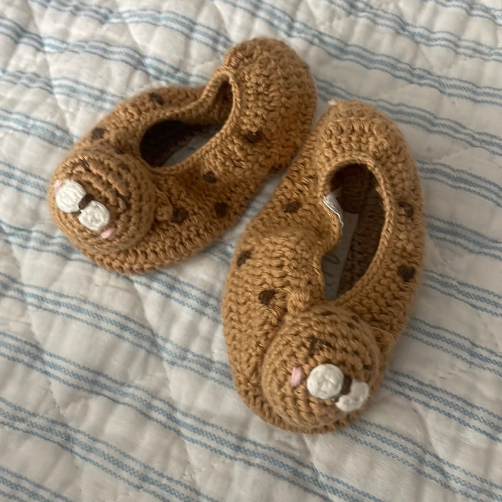 Albetta baby slippers